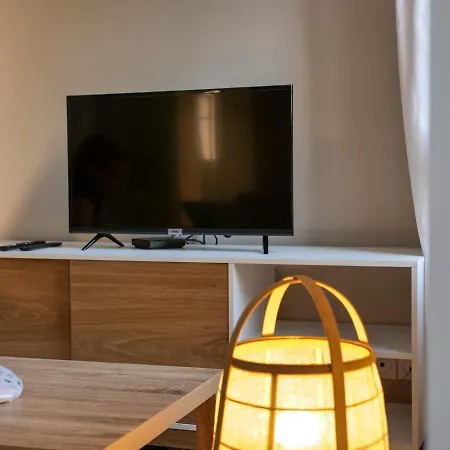 Apt. 50m Du Port De Plaisance, Parking & Ascenseur *